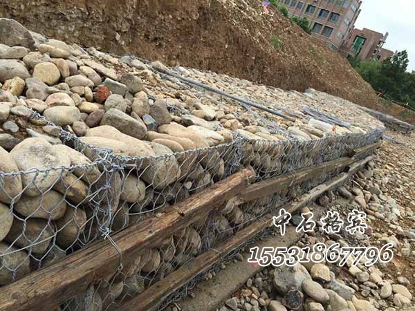 固濱石籠護(hù)岸 固濱石籠護(hù)岸