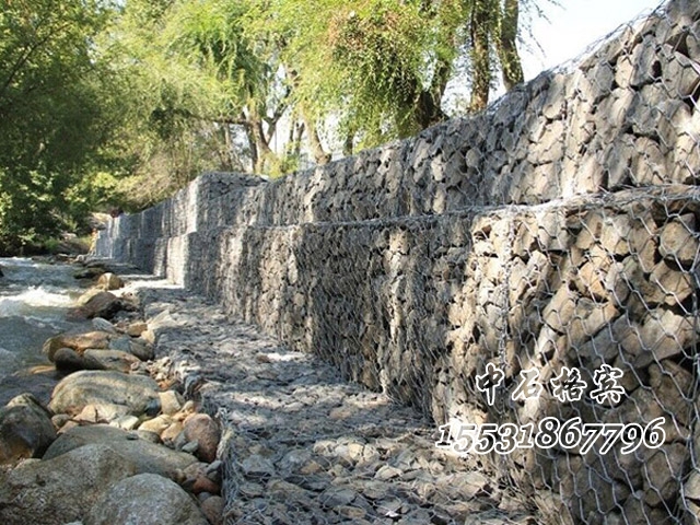 格賓石籠護(hù)岸 格賓石籠護(hù)岸