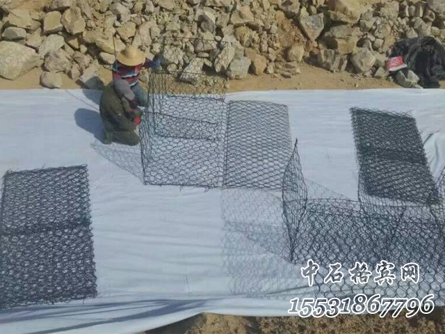 賓格網(wǎng)組裝.jpg 賓格網(wǎng)組裝.jpg